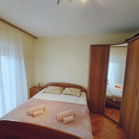 Apartman Lucija Apartment Biograd Na Moru Ngoại thất bức ảnh