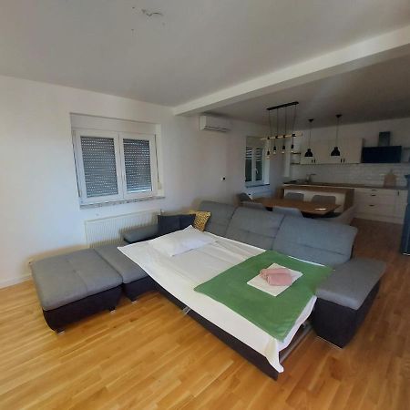 Apartman Lucija Apartment Biograd Na Moru Ngoại thất bức ảnh