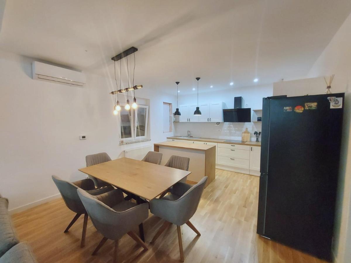 Apartman Lucija Apartment Biograd Na Moru Ngoại thất bức ảnh